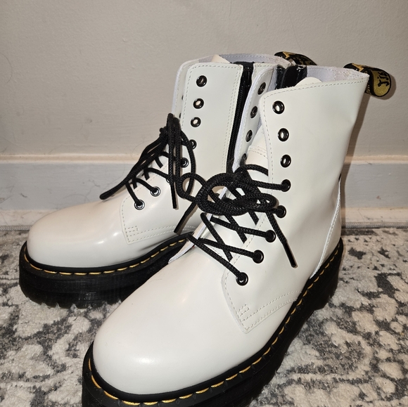Dr Martens Jadon Boot Smooth Leather Platforms - Picture 4 of 7